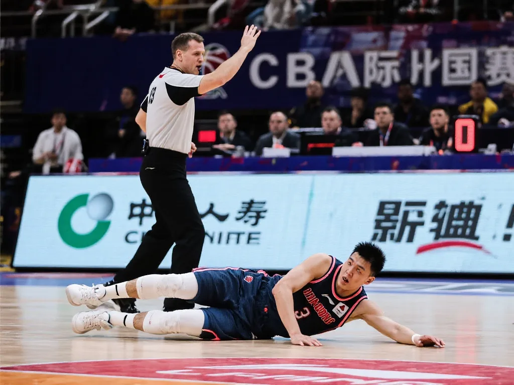 随着克莱的